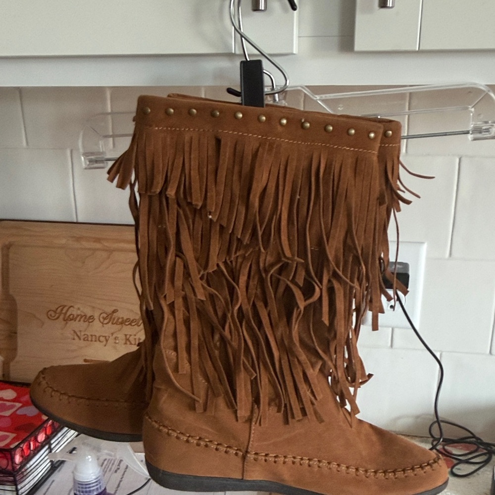 Rampage Brown Fringe Moccasin Boots